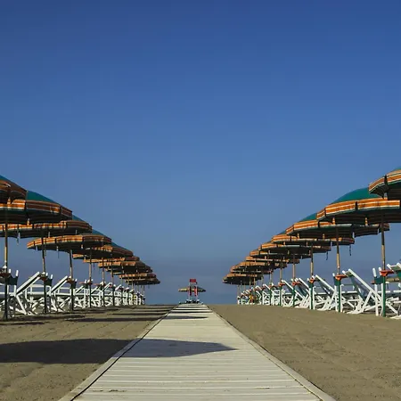 'carducci 213 By Interhome * Marina di Pietrasanta