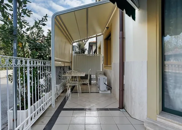 'carducci 213 By Interhome